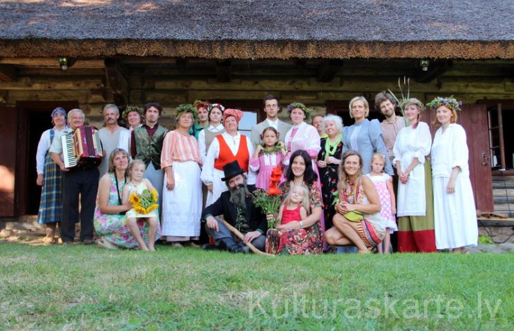 "Žogam, ko prāts uzceļ...", Izrāde R.Blaumaņa muzejā "Braki", Režisore Kristīne Klētniece - Sika, Ērgļi 2015